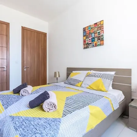 Penthouse With Side Sea View San Pawl il-Baħar