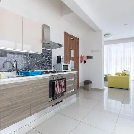 Appartement Penthouse With Side Sea View San Pawl il-Baħar