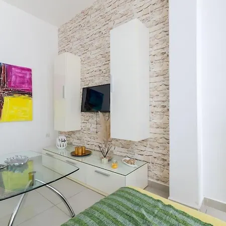 Penthouse With Side Sea View Apartament *