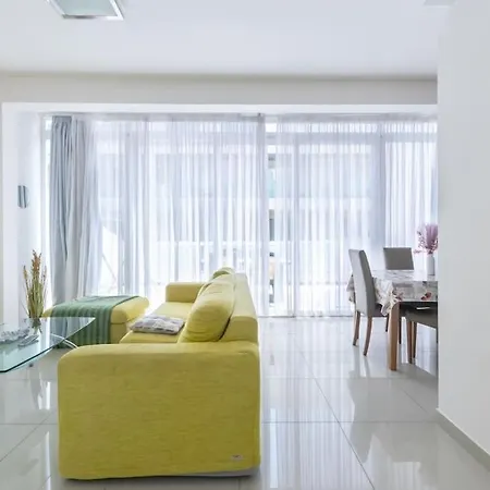 Apartment Penthouse With Side Sea View *